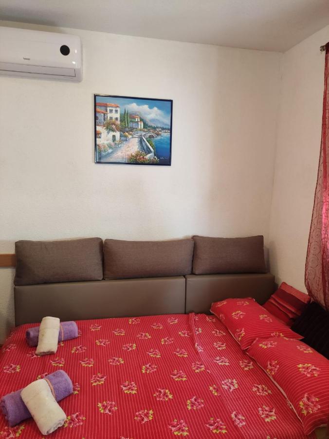Apartmani Mara Rogoznica Rogoznica  Exterior photo